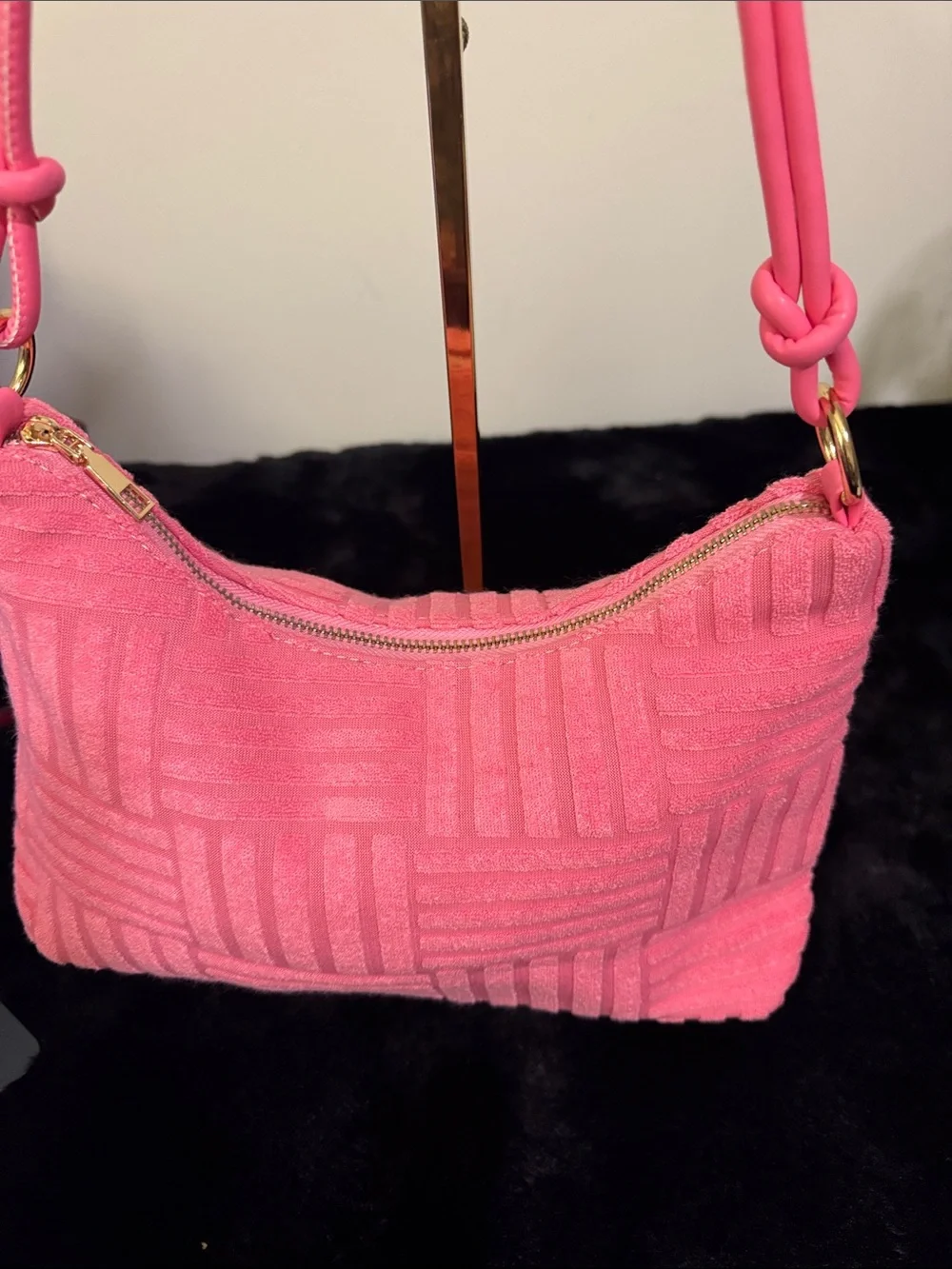 Source Unknown Pink Textured Shoulder Bag